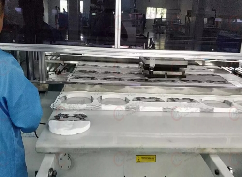 貿隆機械 全自動圖案面膜成型裁斷機